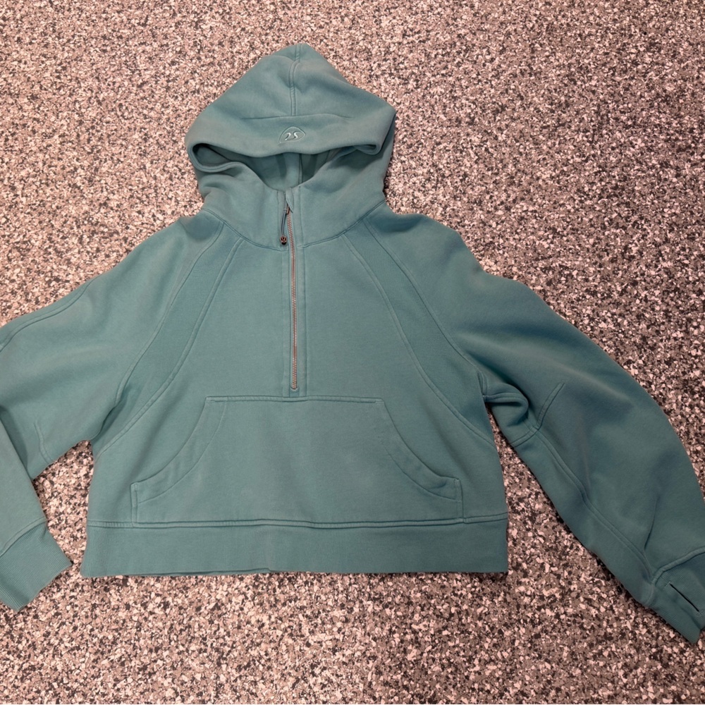 lululemon Scuba cropped hoodie
